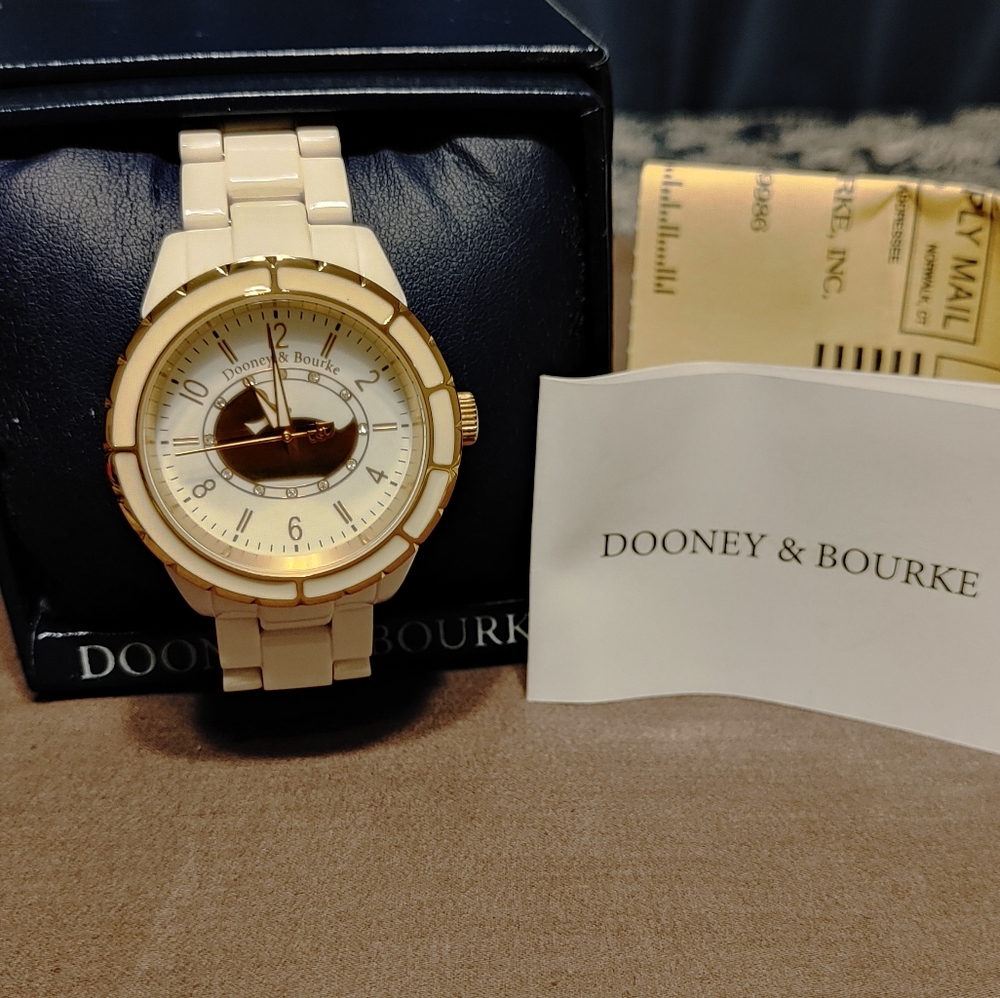 Dooney & Bourke white watch
